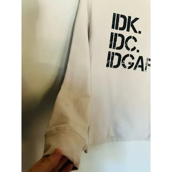 SHESHOW Cream White Black IDK IDC IDGAF Block Letters Long Sleeve Sweatshirt M - Picture 6 of 10